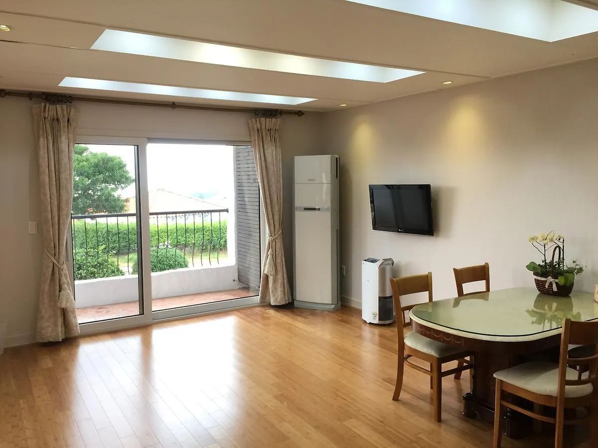 Holiday home Araaura Pension Jeju